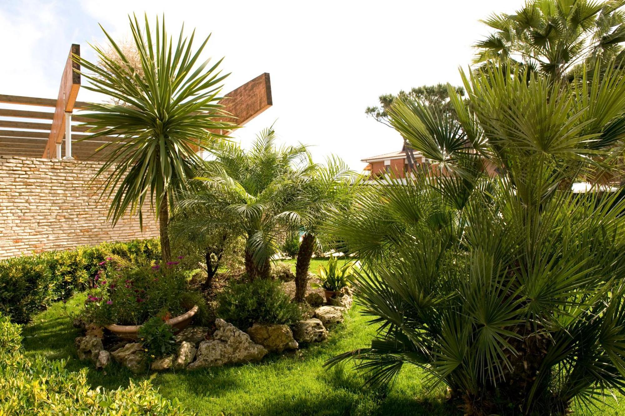 Albergo Mediterraneo Terracina Exterior foto